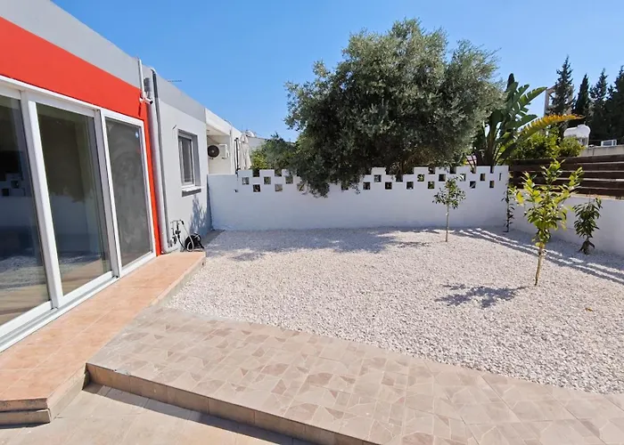 Modern 1-bedroom In With A Private Garden Ideal For Long And Remote Work