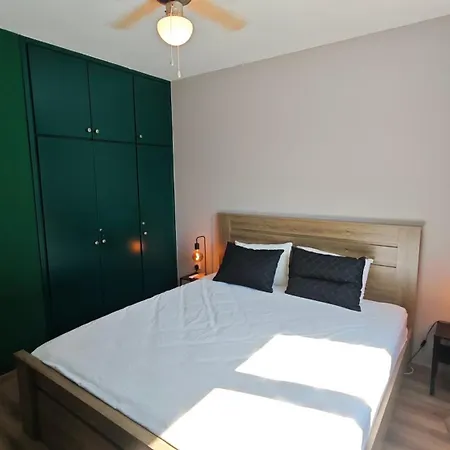 Апартаменты Modern 1Br House With Garden Near Larnaca Beach & Airport Ларнака