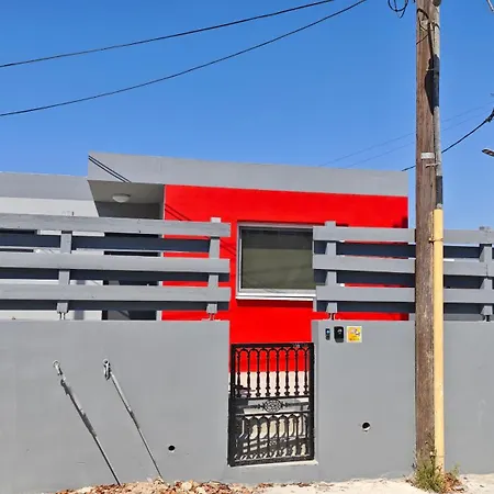 Modern 1Br House With Garden Near Larnaca Beach & Airport Апартаменты *