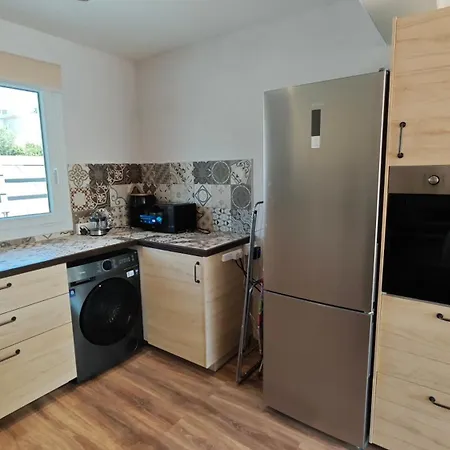 Modern 1Br House With Garden Near Larnaca Beach & Airport Апартаменты *
