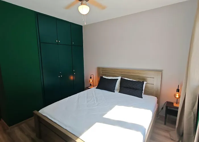 Apartamento Modern 1-bedroom In With A Private Garden Ideal For Long And Remote Work Larnaca